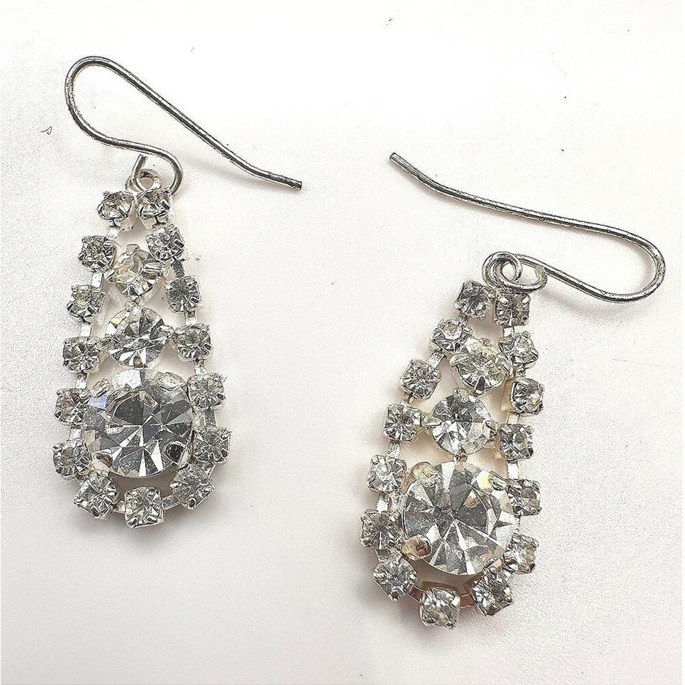 Vintage 90s Silver Tone Clear Glass Rhinestone Teardrop Dangle Hook Earrings